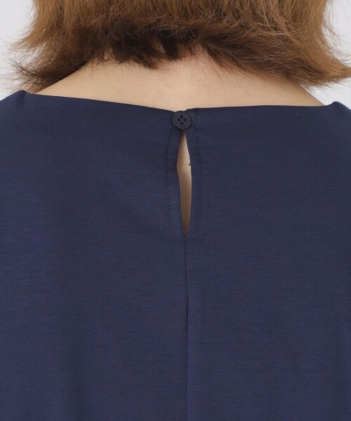 BLUE LABEL CRESTBRIDGE(ブルーレーベルクレストブリッジ)の「【一部店舗限定】シルケットポンチドレス(ワンピース・レディース・ブラック/ネイビー・40/38/36)」の15枚目の写真