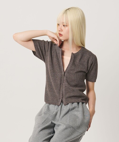 BEAUTY&YOUTH UNITED ARROWS(ビューティーアンドユースユナイテッドアローズ)の「コットン ジップ クルーネック カーディガン ウォッシャブル(カーディガン/ボレロ・レディース・ダークブラウン/ダークグレー/オフホワイト・FREE)」の6枚目の写真