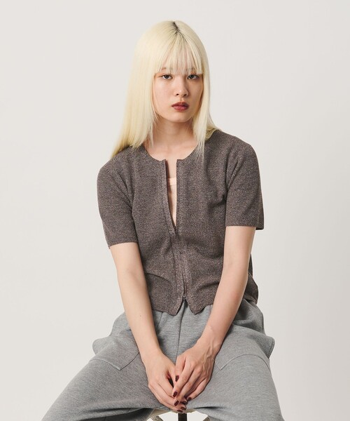 BEAUTY&YOUTH UNITED ARROWS(ビューティーアンドユースユナイテッドアローズ)の「コットン ジップ クルーネック カーディガン ウォッシャブル(カーディガン/ボレロ・レディース・ダークブラウン/ダークグレー/オフホワイト・FREE)」の7枚目の写真