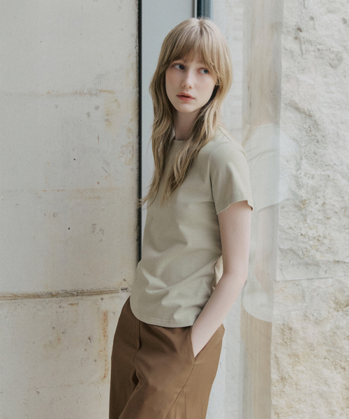LEFTSEOUL（レフトソウル）の「ベーシックハーフTシャツ[ベージュ]（Tシャツ/カットソー・レディース・ベージュ・FREE）」の3枚目の写真