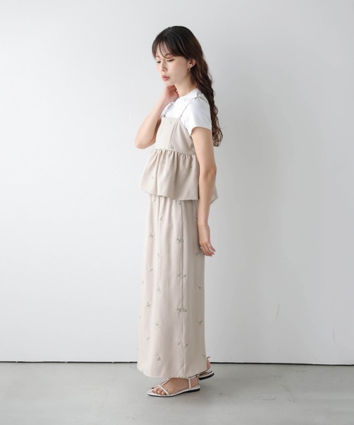 AMELY（エミリー）の「選べる2TYPE 小花柄 刺繍 セットアップ（セットアップ・レディース・ブラック系その他/ブラック/ベージュ/グレー系その他/ベージュ系その他/グレー・M/L）」の16枚目の写真