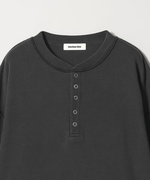 MONKEY TIME(モンキータイム)の「リバース シーム サーマル ヘンリー(Tシャツ/カットソー・メンズ・ナチュラル/ブラック・S/M/L/XL)」の12枚目の写真
