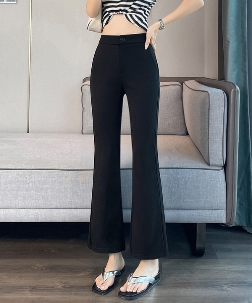 AMAJI(アマジ)の「ハイウエスト ルーズ フレアパンツ(その他パンツ・レディース・ブラック/ホワイト・X-LARGE/LARGE/MEDIUM/SMALL)」の1枚目の写真