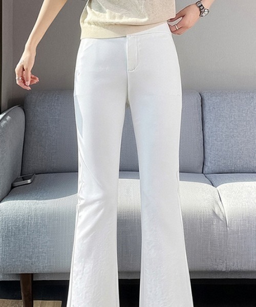 AMAJI(アマジ)の「ハイウエスト ルーズ フレアパンツ(その他パンツ・レディース・ブラック/ホワイト・X-LARGE/LARGE/MEDIUM/SMALL)」の3枚目の写真