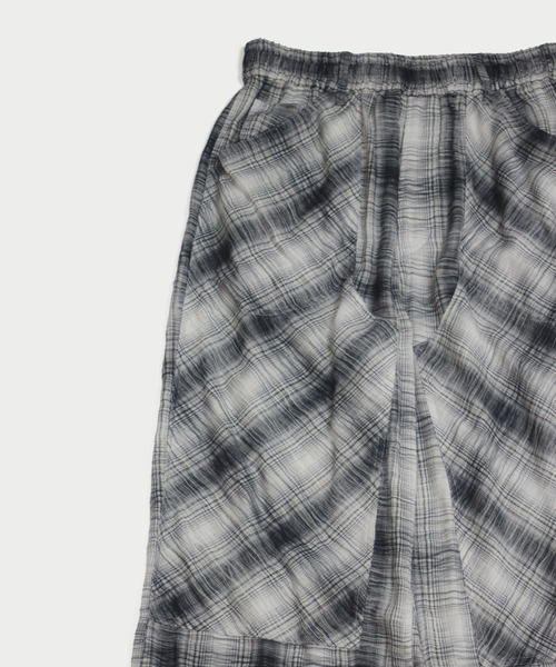 amok(アモク)の「CRASH CHECK PANTS(その他パンツ・メンズ・ブラック/レッド・M/L/S)」の12枚目の写真