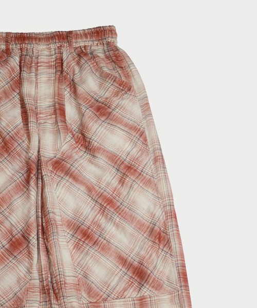 amok(アモク)の「CRASH CHECK PANTS(その他パンツ・メンズ・ブラック/レッド・M/L/S)」の6枚目の写真