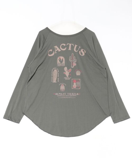 チチカカ(チチカカ)の「Orale! カクタスプリントロングTシャツ(Tシャツ/カットソー・レディース・チャコールグレー/ホワイト/ライトグリーン・FREE)」の4枚目の写真