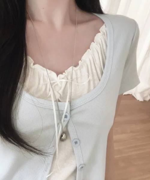 VIVID LADY(ビビッドレディー)の「フェイクレイヤード カーディガン風 プルオーバー半袖トップス(Tシャツ/カットソー・レディース・ライトブルー/グレー/ブラック/アイボリー・FREE)」の12枚目の写真