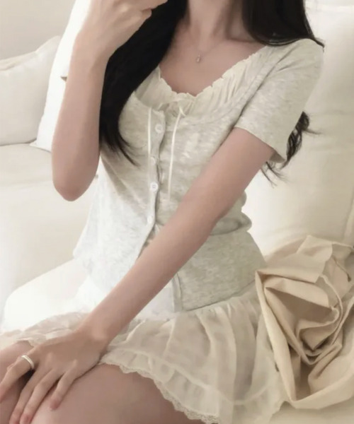 VIVID LADY(ビビッドレディー)の「フェイクレイヤード カーディガン風 プルオーバー半袖トップス(Tシャツ/カットソー・レディース・ライトブルー/グレー/ブラック/アイボリー・FREE)」の14枚目の写真