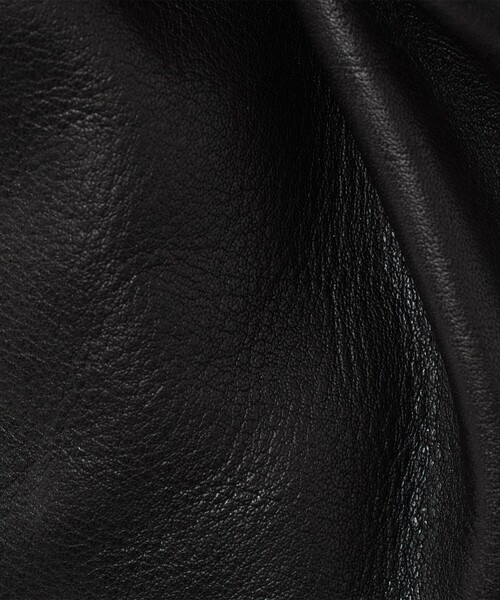 UNITED ARROWS(ユナイテッドアローズ)の「UNFINISHED LEATHER/アンフィニッシュドレザー 巾着ショルダーバッグ(ショルダーバッグ・メンズ・ブラック・FREE)」の10枚目の写真