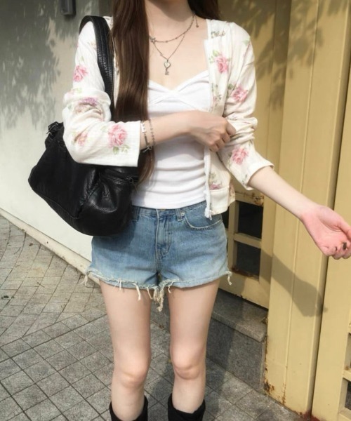 Vipoa（ヴィポア）の「Floral Pointelle Hoodie（パーカー・レディース・ホワイト系その他・FREE）」の20枚目の写真