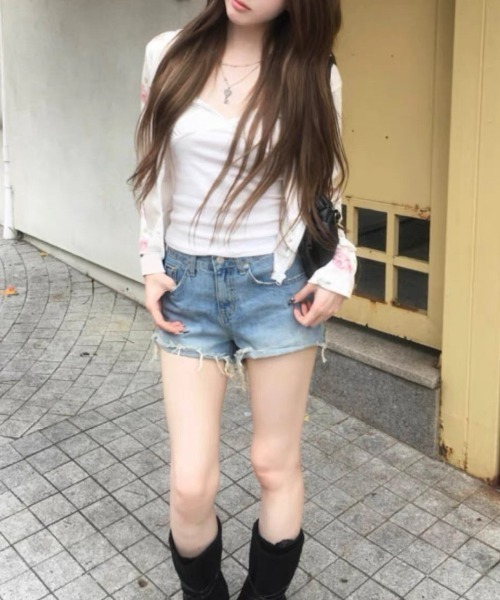 Vipoa（ヴィポア）の「Floral Pointelle Hoodie（パーカー・レディース・ホワイト系その他・FREE）」の19枚目の写真