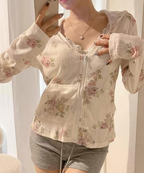 Vipoa（ヴィポア）の「Floral Pointelle Hoodie（パーカー・レディース・ホワイト系その他・FREE）」の13枚目の写真