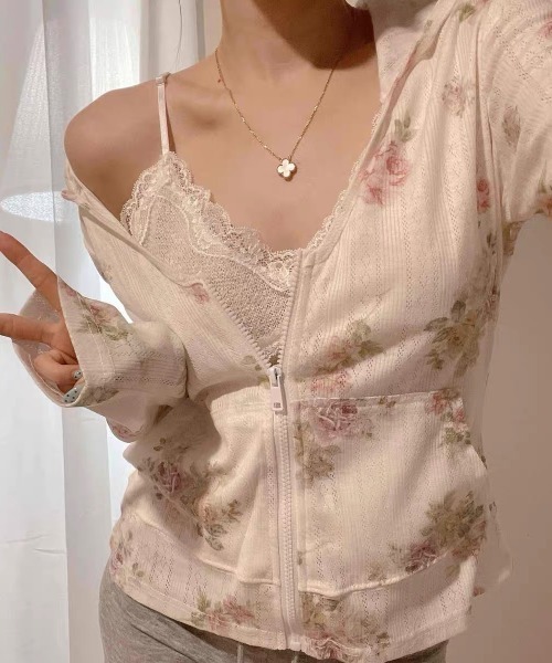 Vipoa（ヴィポア）の「Floral Pointelle Hoodie（パーカー・レディース・ホワイト系その他・FREE）」の15枚目の写真