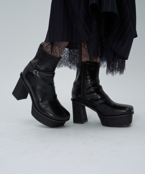 HARE（ハレ）の「ガラソールチャンキーブーツ(HARE)（ブーツ・レディース・ブラック/レッド/グレー・MEDIUM/LARGE/SMALL/X-LARGE）」の9枚目の写真