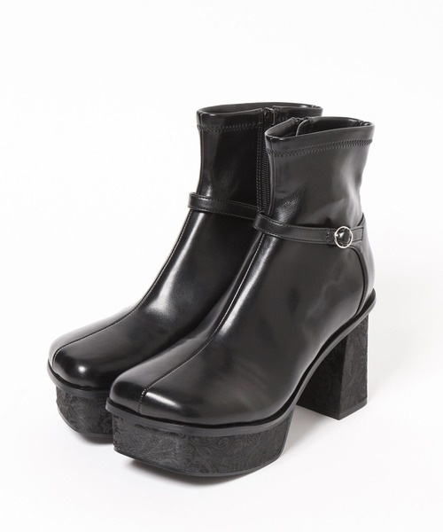 HARE（ハレ）の「ガラソールチャンキーブーツ(HARE)（ブーツ・レディース・ブラック/レッド/グレー・MEDIUM/LARGE/SMALL/X-LARGE）」の15枚目の写真