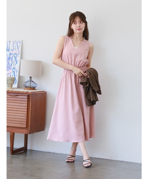 fifth(フィフス)の「バックリボンVネックノースリワンピース(ワンピース・レディース・ピンク/ベージュ/ブラック・M)」の5枚目の写真
