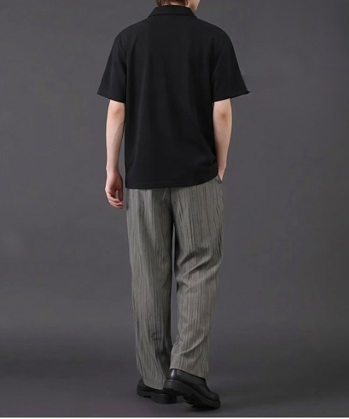 revertical(リバーティカル)の「ハーフジップ 半袖ポロシャツ(ポロシャツ・メンズ・ベージュ/ホワイト/ブラック・MEDIUM/LARGE)」の11枚目の写真