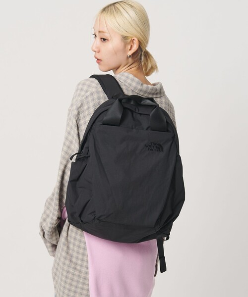 THE NORTH FACE(ザノースフェイス)の「<THE NORTH FACE>フィーカスパック/リュック(バックパック/リュック・レディース・ブラック/ライトグレー・FREE)」の1枚目の写真
