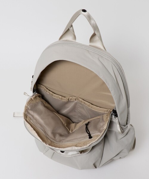 THE NORTH FACE(ザノースフェイス)の「<THE NORTH FACE>フィーカスパック/リュック(バックパック/リュック・レディース・ブラック/ライトグレー・FREE)」の21枚目の写真