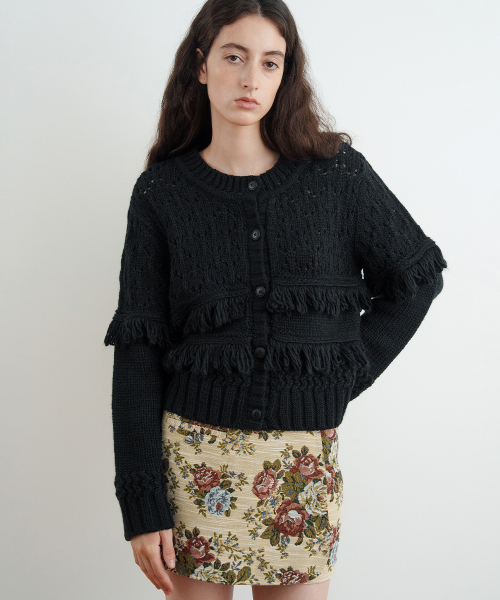 SINOON(シヌーン)の「Fringe Knit Cardigan (Black)(カーディガン/ボレロ・レディース・ブラック・FREE)」の1枚目の写真