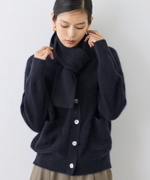 ROPE'（ロペ）の「フォックスカシミヤポケット付きVネックカーディガン（カーディガン/ボレロ・レディース・ベージュ/サックスブルー/ブラウン/ネイビー・38）」の6枚目の写真