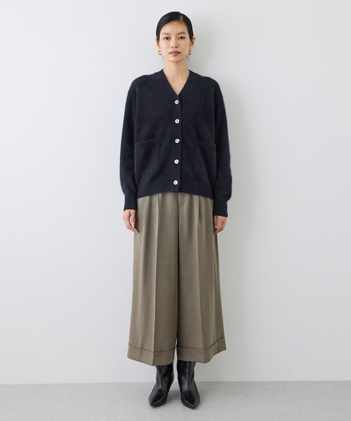ROPE'（ロペ）の「フォックスカシミヤポケット付きVネックカーディガン（カーディガン/ボレロ・レディース・ベージュ/サックスブルー/ブラウン/ネイビー・38）」の12枚目の写真