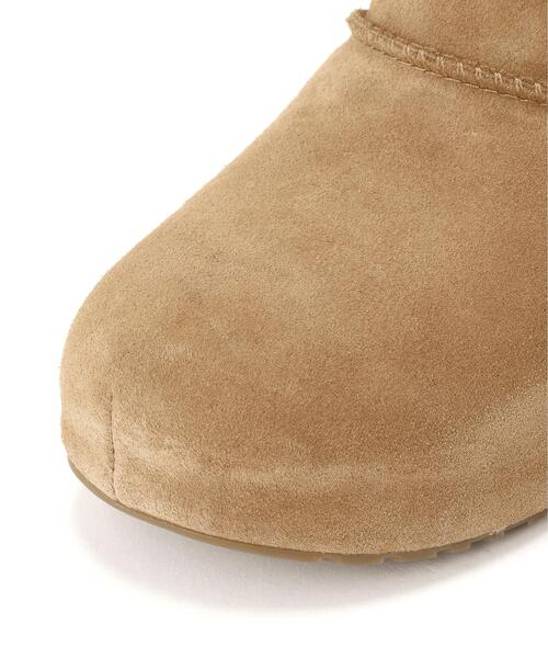 UGG(アグ)の「UGG(アグ)Enwrap Clog/1180254(ブーツ・レディース・ベージュ/ブラック・6/7/8)」の6枚目の写真
