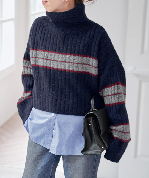 Spick & Span（スピックアンドスパン）の「マルチボーダーハイネックプルオーバー（ニット/セーター・レディース・ネイビー/チャコールグレー・FREE）」の12枚目の写真
