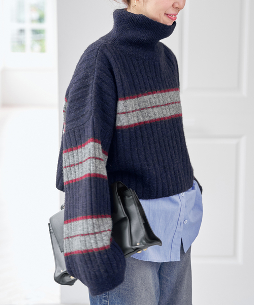 Spick & Span（スピックアンドスパン）の「マルチボーダーハイネックプルオーバー（ニット/セーター・レディース・ネイビー/チャコールグレー・FREE）」の13枚目の写真