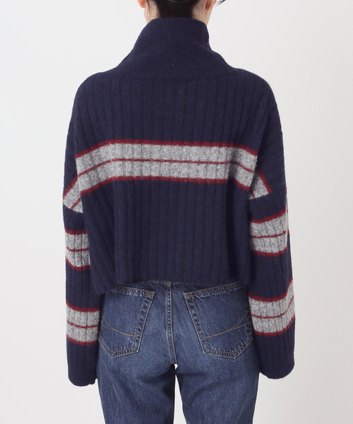 Spick & Span（スピックアンドスパン）の「マルチボーダーハイネックプルオーバー（ニット/セーター・レディース・ネイビー/チャコールグレー・FREE）」の19枚目の写真