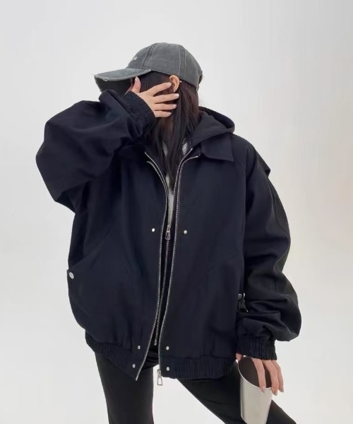 FreeZone（フリーゾーン）の「フェイクレイヤード フード ショートブルゾン（ブルゾン・メンズ・ブラック/グレー・F）」の16枚目の写真