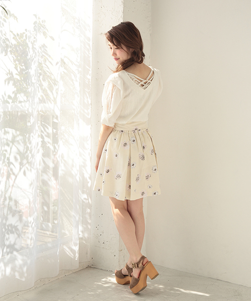one after another NICE CLAUP(ワンアフターアナザーナイスクラップ)の「袖シフォンテレコプルオーバー(Tシャツ/カットソー・レディース・アイボリー/ミント/ラベンダー/ネイビー・FREE)」の22枚目の写真