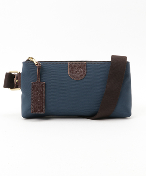 IL BISONTE(イルビゾンテ)の「IL BISONTE / NYLON x LEATHER / クロスボディバッグ(ショルダーバッグ・メンズ・ブラック/ナチュラル/ネイビー・FREE)」の3枚目の写真