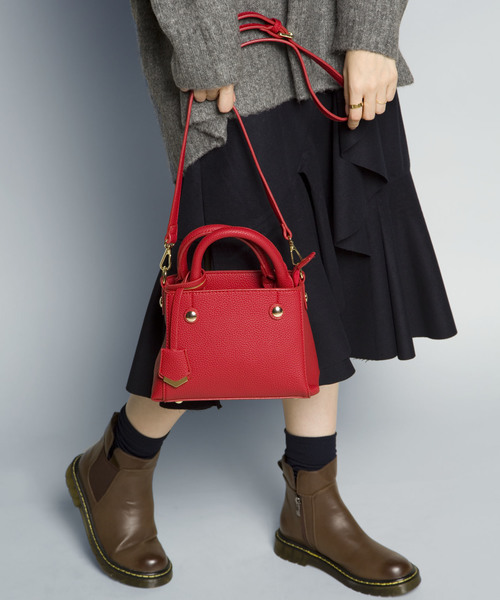 PLAIN CLOTHING(プレーンクロージング)の「スクエアハンドバッグ【PLAIN CLOTHING】(ショルダーバッグ・レディース・ネイビー/ダークグレー/レッド/キャメル/カーキ/ブラック・FREE)」の6枚目の写真