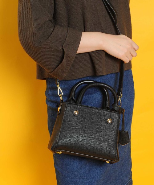PLAIN CLOTHING(プレーンクロージング)の「スクエアハンドバッグ【PLAIN CLOTHING】(ショルダーバッグ・レディース・ネイビー/ダークグレー/レッド/キャメル/カーキ/ブラック・FREE)」の21枚目の写真