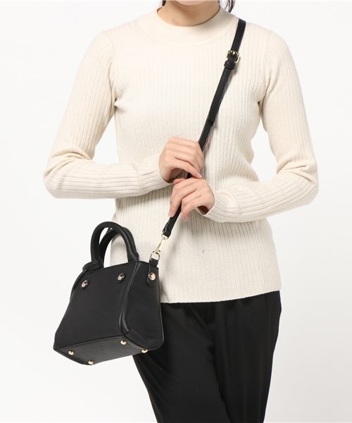 PLAIN CLOTHING(プレーンクロージング)の「スクエアハンドバッグ【PLAIN CLOTHING】(ショルダーバッグ・レディース・ネイビー/ダークグレー/レッド/キャメル/カーキ/ブラック・FREE)」の15枚目の写真