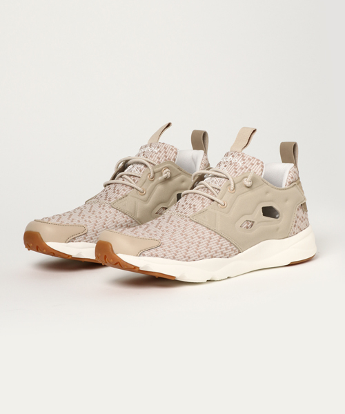 Reebok リーボック の フューリーライト Off Tg スニーカー Wear