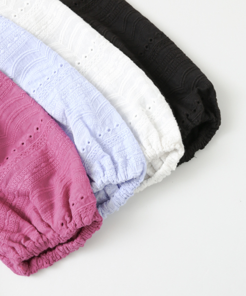 URBAN RESEARCH（アーバンリサーチ）の「 UR スカラップレース7分丈ブラウス（シャツ/ブラウス・レディース・ブラック/オフホワイト/ブルー系その他/ピンク系その他・FREE）」の22枚目の写真