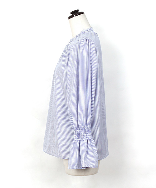 Pierrot(ピエロ)の「キャンディースリーブストライプ柄ブラウス/袖コンシャス(シャツ/ブラウス・レディース・ネイビー/ブルー・M)」の10枚目の写真
