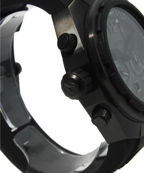 NIXON（ニクソン）の「THE STEELCAT（アナログ腕時計・メンズ・グレー系その他/ブラック×ゴールド/スミクロ/ホワイト/ブラック系その他・FREE）」の8枚目の写真