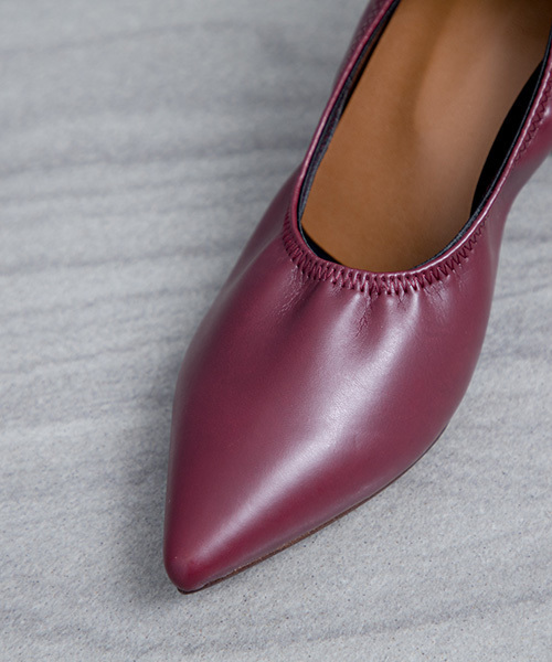 STUDIOUS（ステュディオス）の「【STUDIOUS】ポインテッドギャザーパンプス（パンプス・レディース・バーガンディー/ブラック/ネイビー・SMALL/MEDIUM/LARGE）」の15枚目の写真