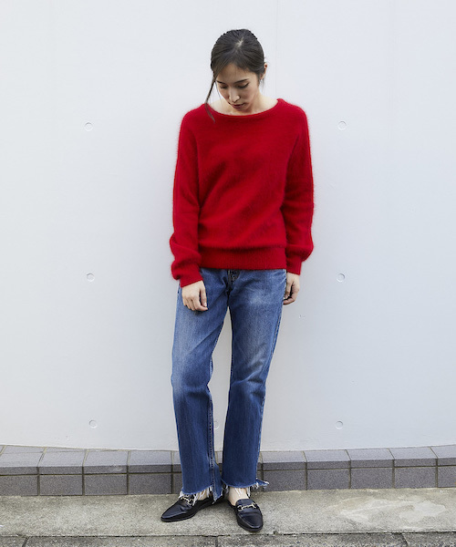 Emma Taylor(エマテイラー)の「アンゴラボートネックドルマンスリーブニット(ニット/セーター・レディース・ネイビー/グレー/レッド/グリーン/ベビーピンク・FREE)」の8枚目の写真