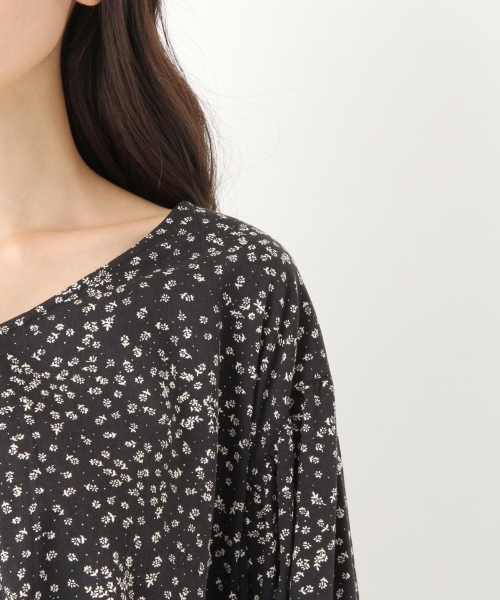 niko and...（ニコアンド）の「オリジナルパフ袖フラワーブラウス（シャツ/ブラウス・レディース・グリーン/オレンジ/ブラック・MEDIUM/LARGE）」の20枚目の写真