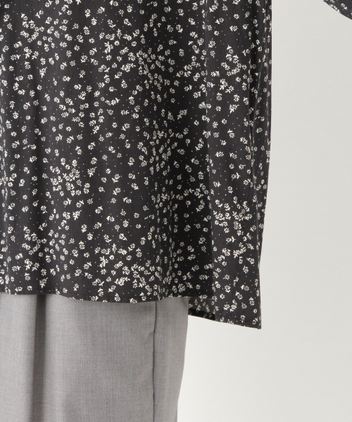 niko and...（ニコアンド）の「オリジナルパフ袖フラワーブラウス（シャツ/ブラウス・レディース・グリーン/オレンジ/ブラック・MEDIUM/LARGE）」の17枚目の写真