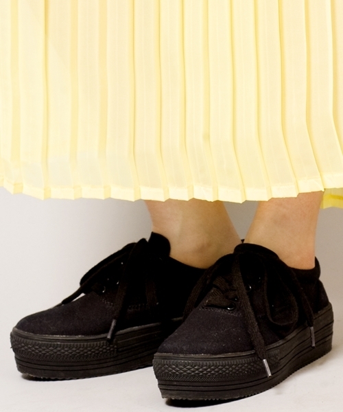 WEGO（ウィゴー）の「WEGO/厚底ローカットスニーカー（スニーカー・レディース・ホワイト/ブラック・23.5/24.5/23/25）」の2枚目の写真