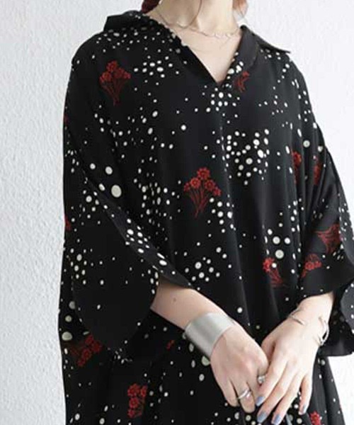 antiqua（アンティカ）の「花柄デザインシャツワンピース
