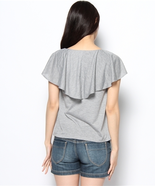 Khaju(カージュ)の「Khaju:バックフリルプルオーバー(Tシャツ/カットソー・レディース・グレー/ブラック・ONE SIZE)」の5枚目の写真