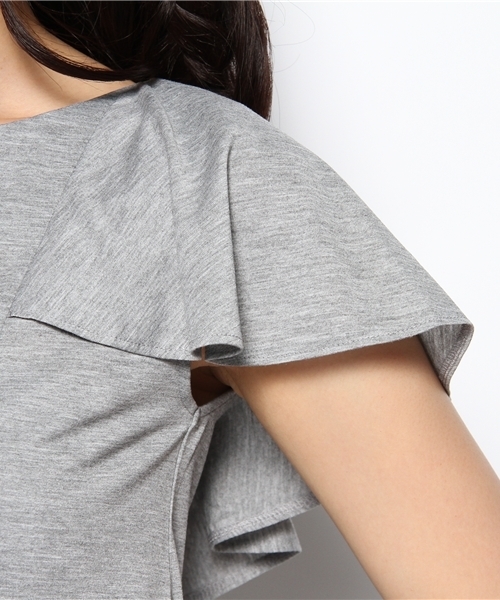 Khaju(カージュ)の「Khaju:バックフリルプルオーバー(Tシャツ/カットソー・レディース・グレー/ブラック・ONE SIZE)」の7枚目の写真