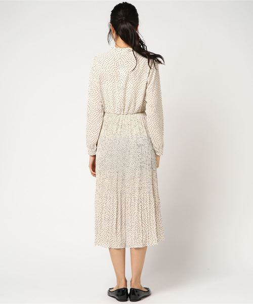 SPIGA（スピーガ）の「ﾎﾞｳﾀｲﾄﾞｯﾄﾛﾝｸﾞﾜﾝﾋﾟｰｽ（ワンピース・レディース・ホワイト/ブラック/レッド・FREE）」の5枚目の写真